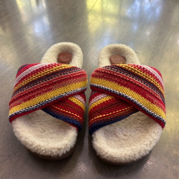 CHLOÉ Wavy Knit Shearling-Trim Slides - Picture 7 of 9